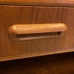 Teak entre/natbord m/skuffe