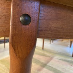 Ovalt teak spisebord m/till�gsplader