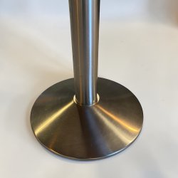 Zenta Furniture bord