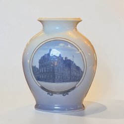 Royal Copenhagen vase