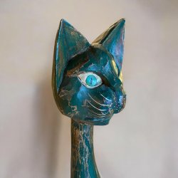 Stor tr�kat skulptur